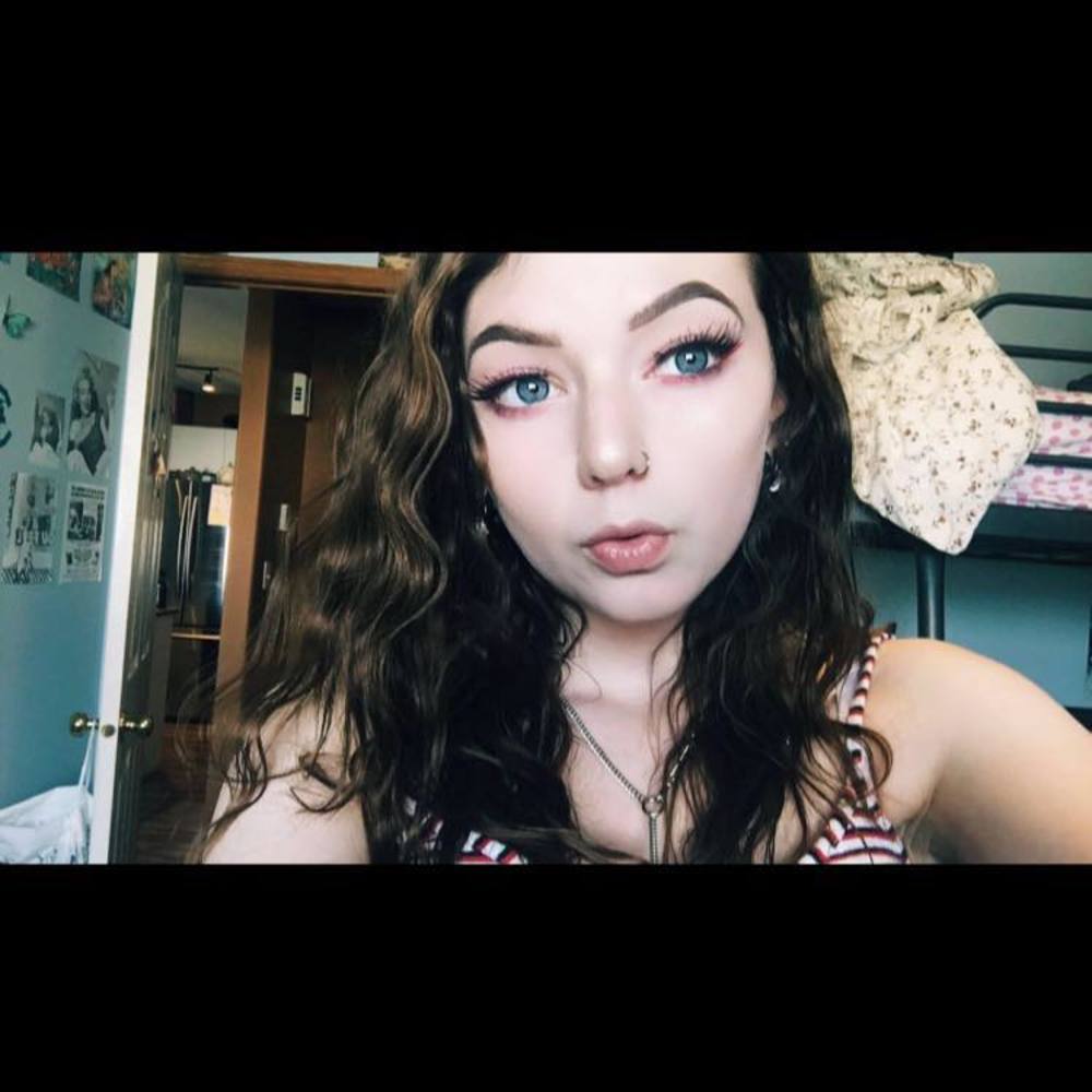 Meet your Posher, Zea